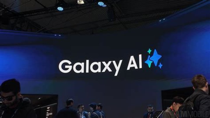 What is the RAM of Samsung Galaxy j4?