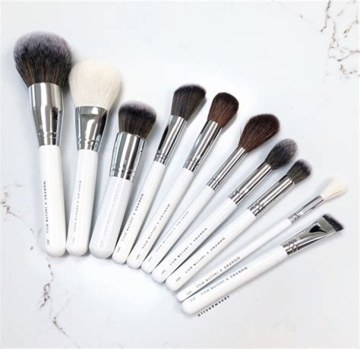 What Jaclyn Hill brushes are used for?