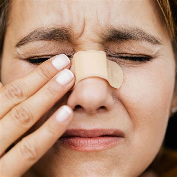 What kind of Dr fixes a broken nose?