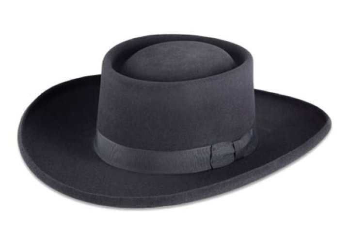 What kind of hat did Doc Holliday wear in Tombstone?