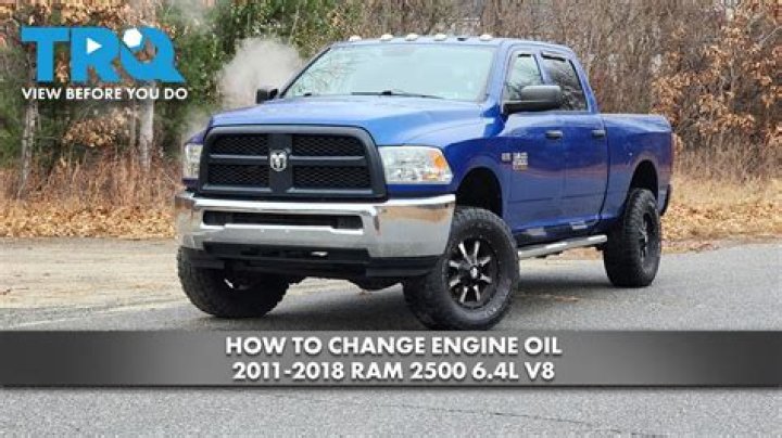 What kind of oil does a Dodge Ram 2500 take?
