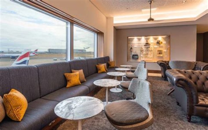 What lounges are at Heathrow Terminal 3?