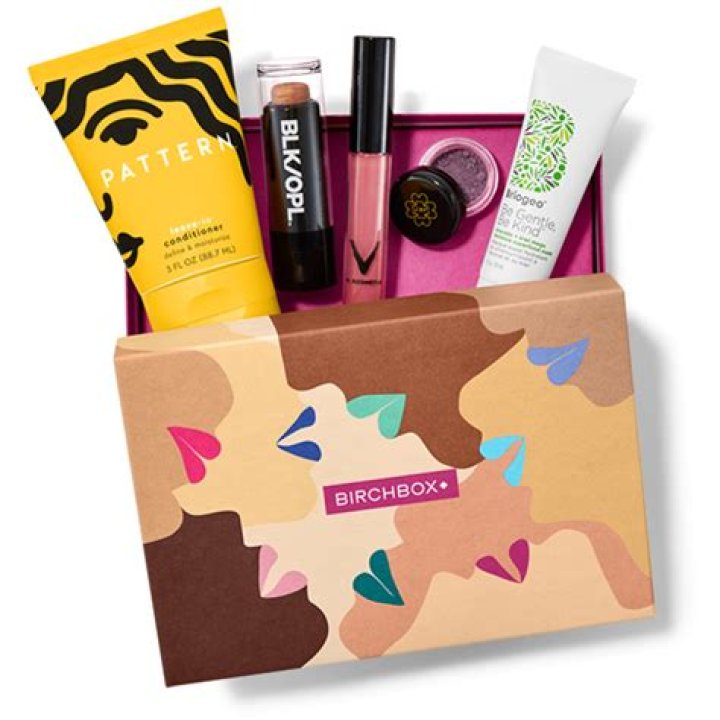 What makeup subscription box should I get?