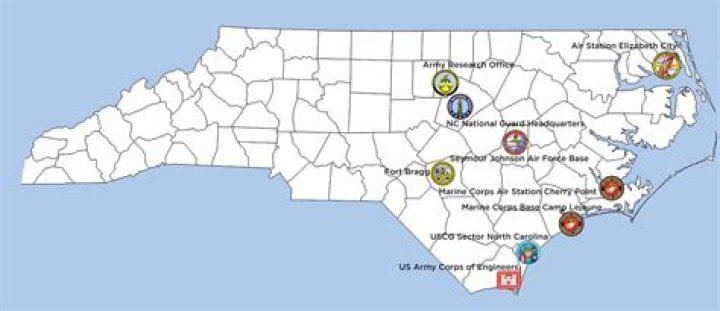 What Marine Corps bases are in South Carolina?