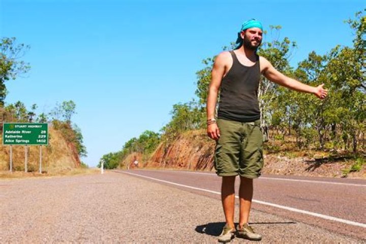 What means hitchhiker?