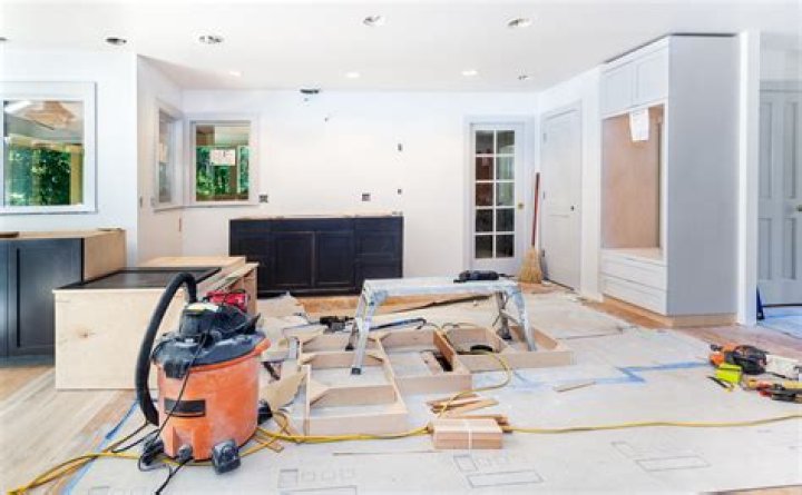 What order do you renovate a living room?