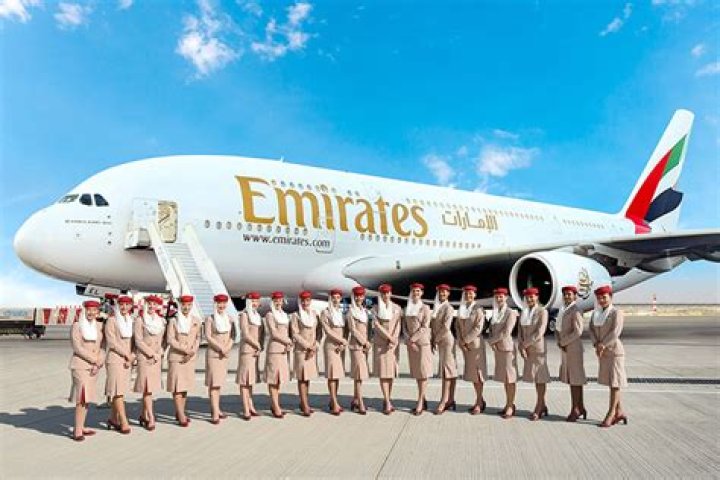 What plane does Emirates fly from Dublin to Dubai?