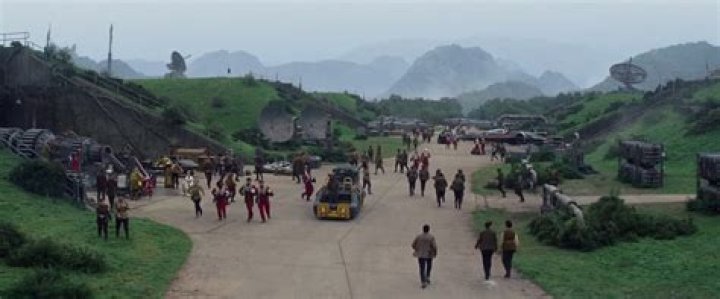What planet is the resistance base on in the last Jedi?