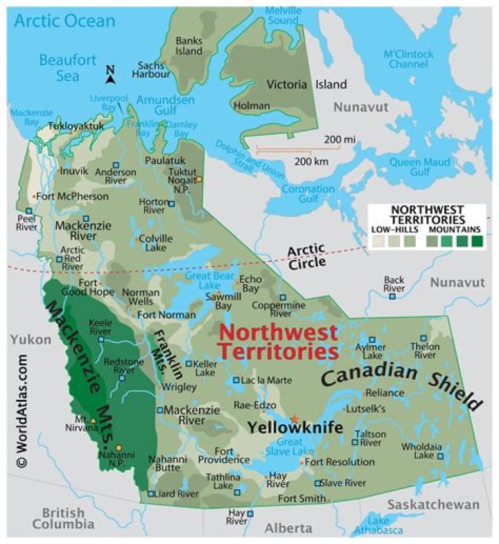 What provinces are in the Northwest Territories?