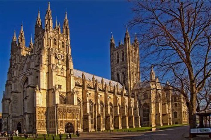 What religion is Canterbury College?