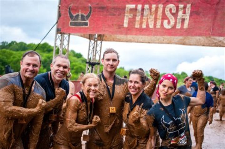 What should I wear to an obstacle course race?