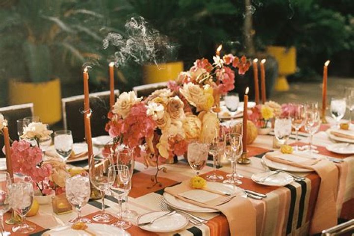 What should you not talk about at the dinner table?