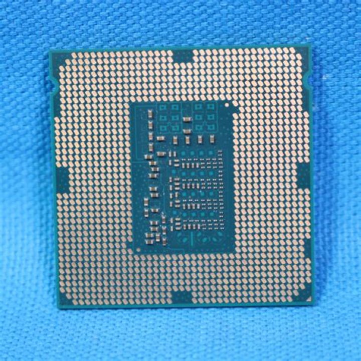What socket is i5 4690k?