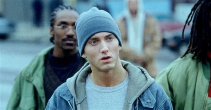 What song plays at the beginning of 8 Mile?