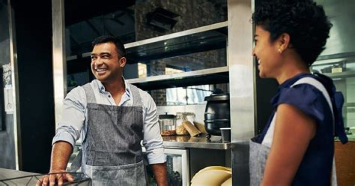 What staff do you need to run a restaurant?
