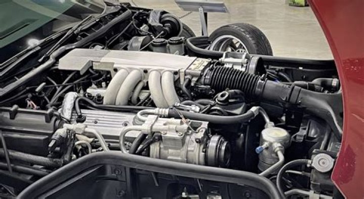 What transmission is in a 1984 Corvette?