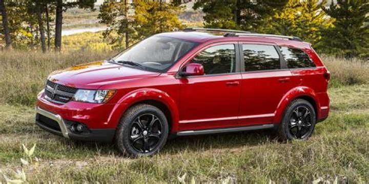 What types of Dodge Journeys are there?