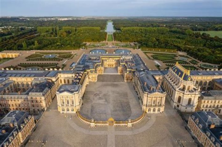 What was the impact of Versailles on architecture?