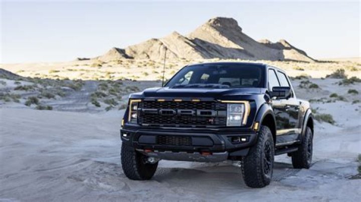 What was the last year of the v8 Raptor?