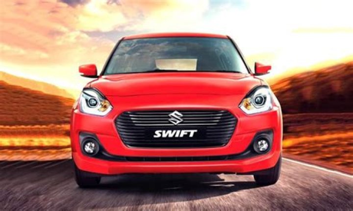What was the price of Swift VXI in 2015?
