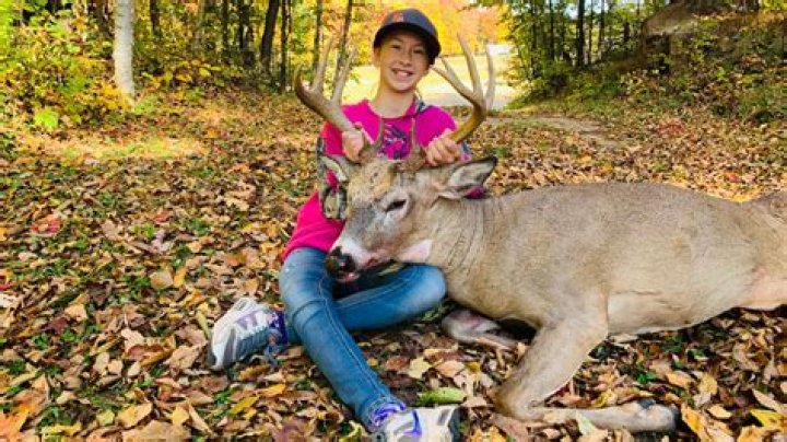What weekend is the youth hunt in Wisconsin?