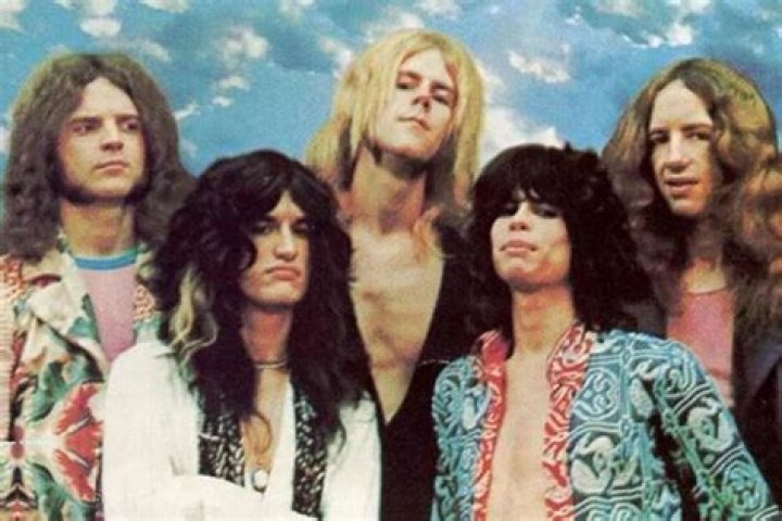 What year did Aerosmith start touring?