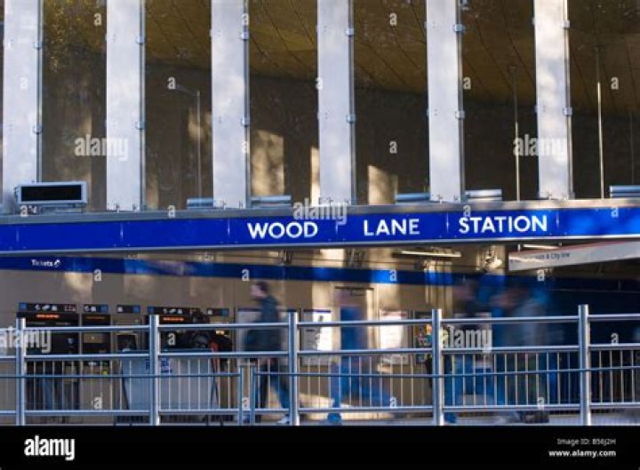 What zone is Wood Lane station?