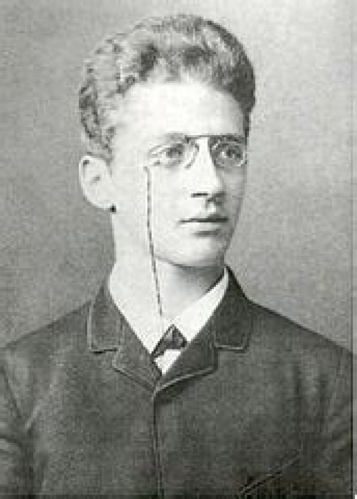 When did Fritz Haber invent mustard gas?