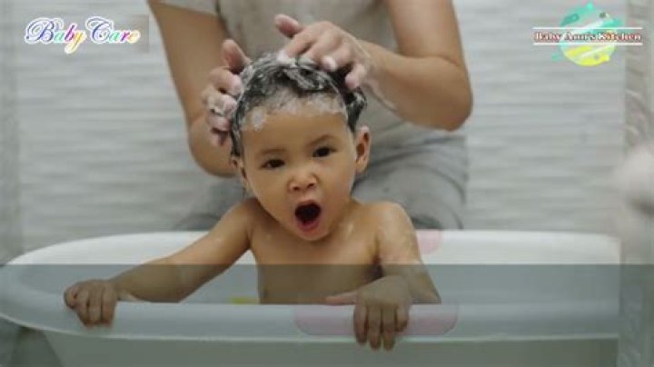 When should I bathe my baby for the first time?