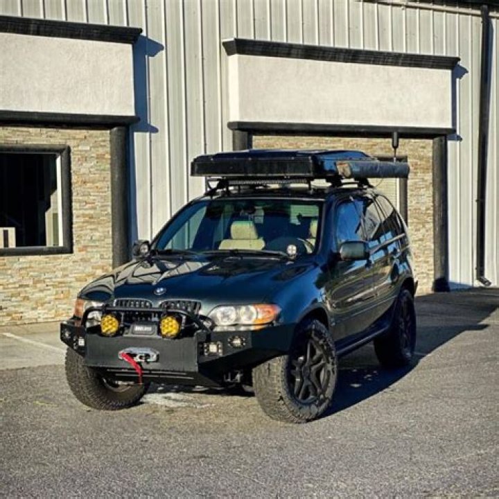 Where are BMW x5 built?