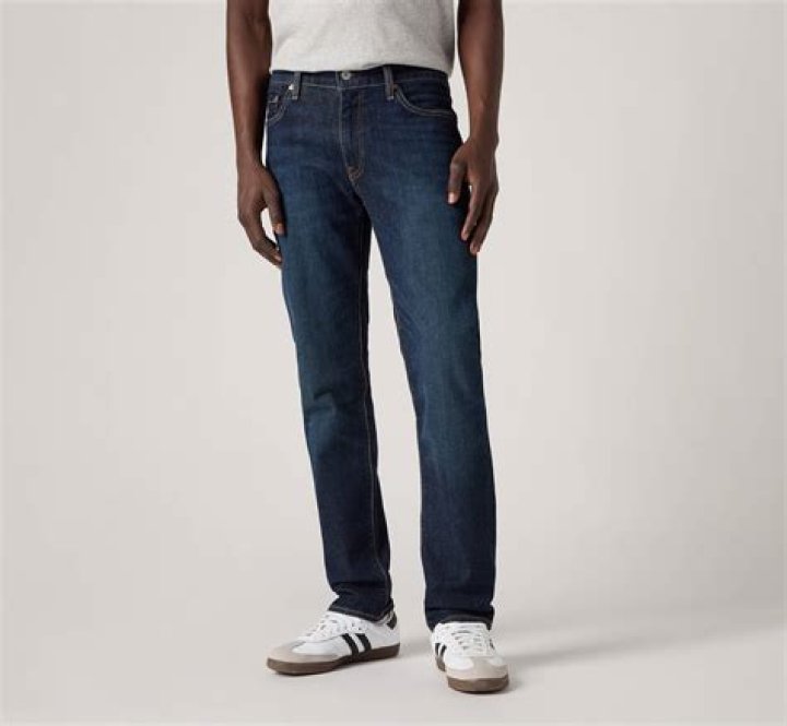 Where can I buy Levis in Vancouver?