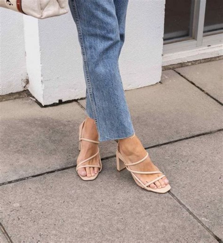 Where is bared footwear made?