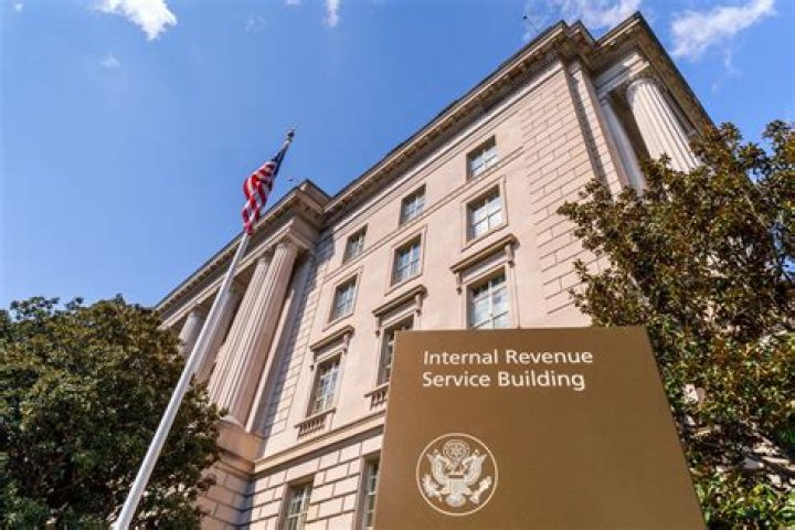 Where is the IRS building located at?