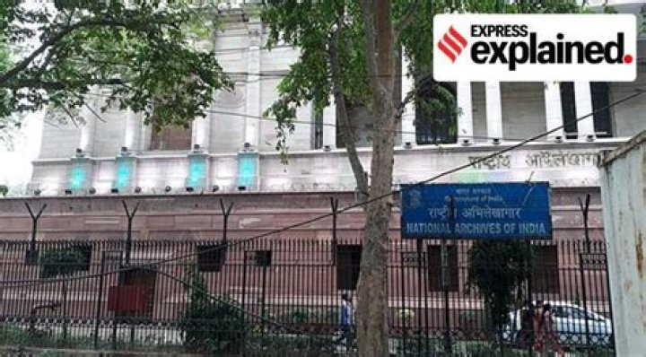 Where is the National Archives and the National Museum located in India?
