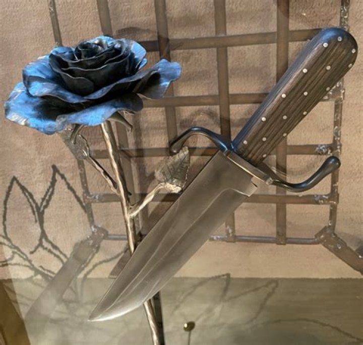 Where is the show frontier set?