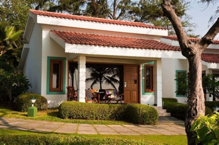 Where should we keep Rahu Yantra at home?