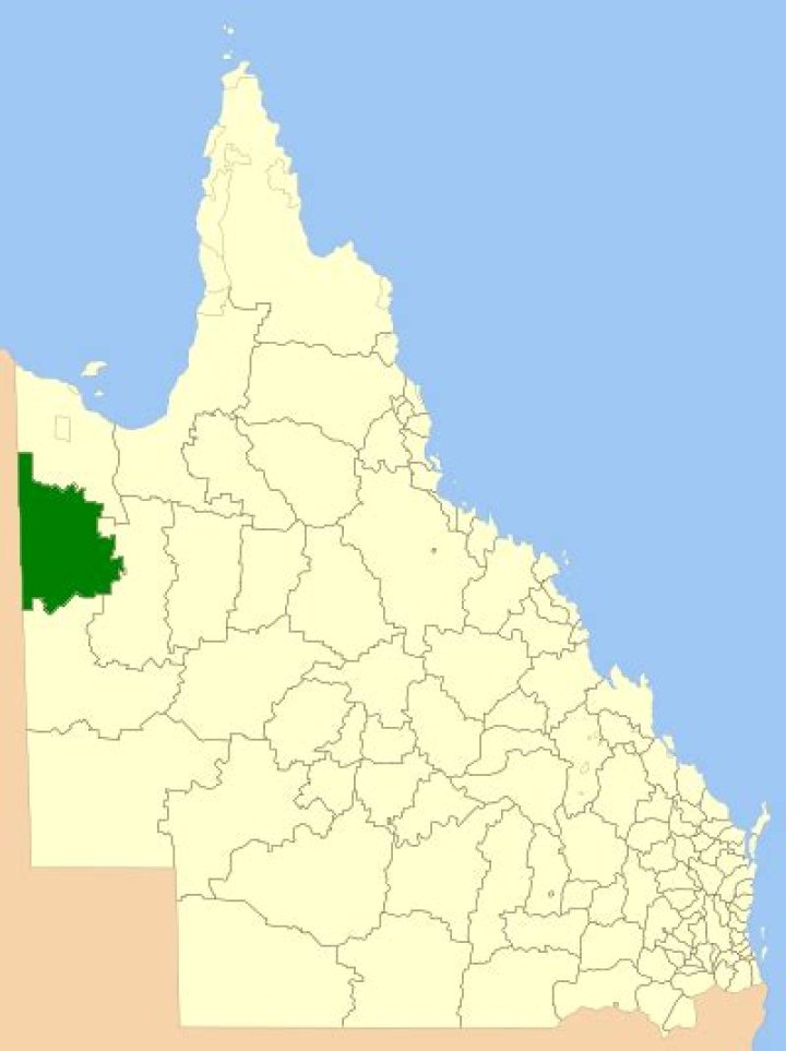 Which city is north of Mount Isa?