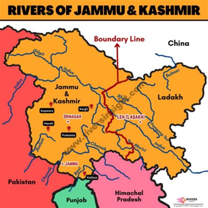 Which river flows through Kashmir Valley?
