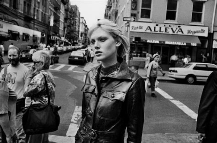 Who are some of the main photographers who worked in street photography?