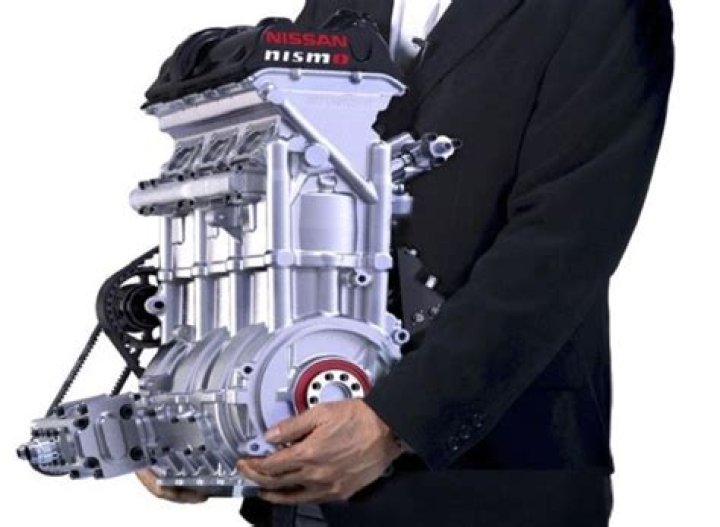 Who builds Nissan engines?