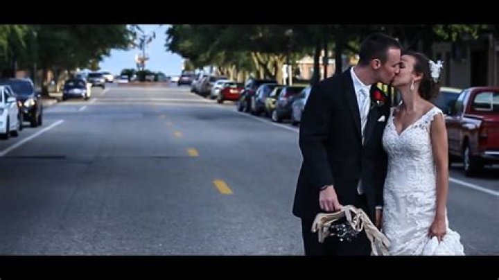 Who did 21 pilots marry?
