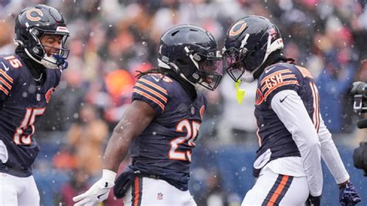 Who is #17 on the Chicago Bears?