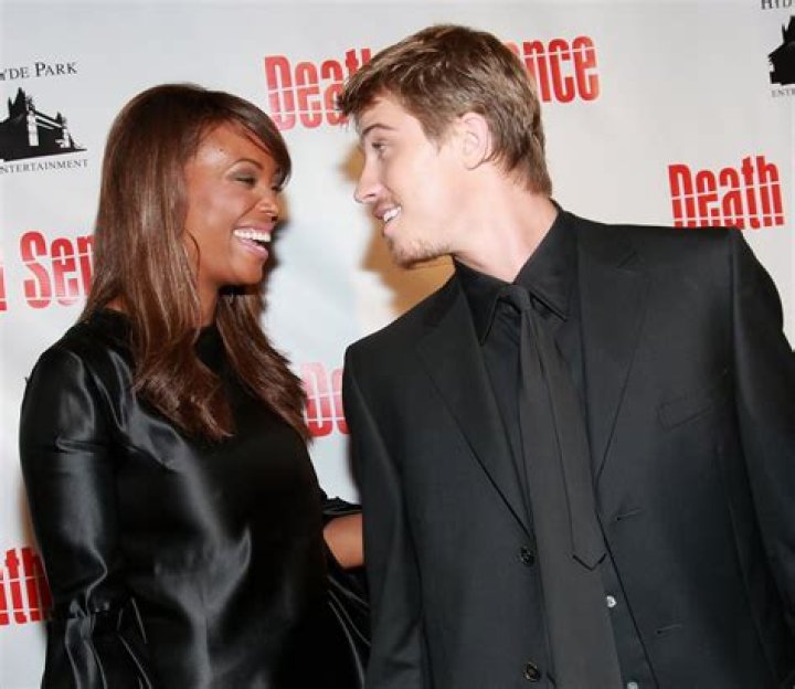 Who is Aisha Tyler ex husband?