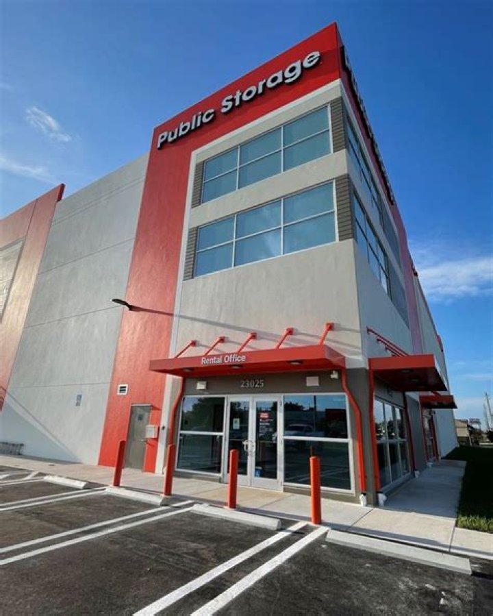 Who is the largest storage company in the US?