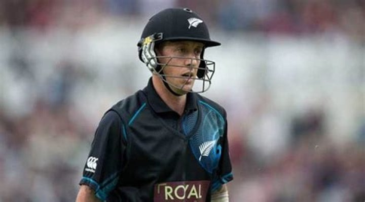 Who is the New Zealand batting coach?