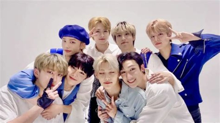 Who is the youngest in stray kids?