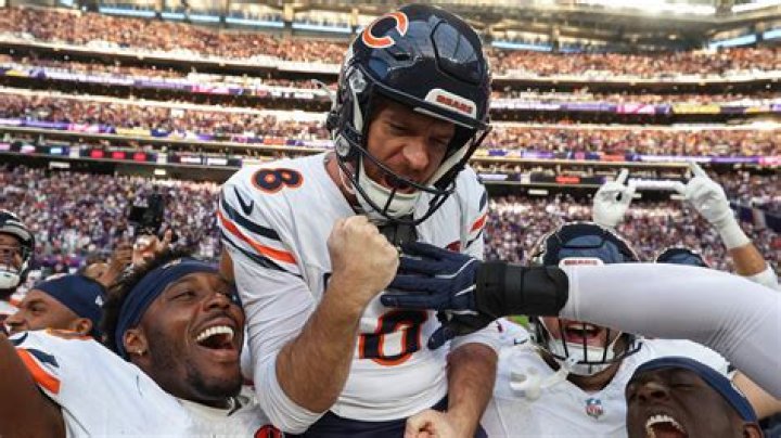 Who knocked the Bears out of the playoffs?
