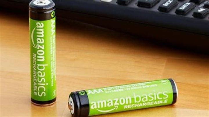 Who makes Amazon basic battery?