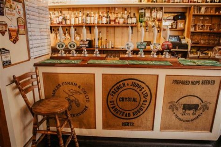 Who makes pub beer?