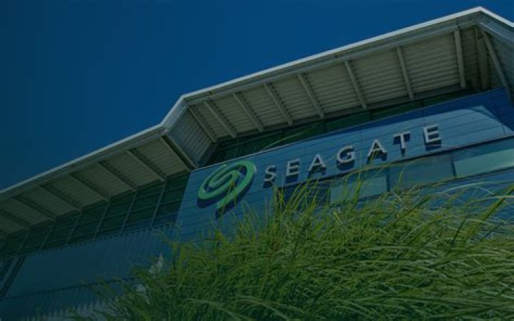 Who makes Seagate SSD?